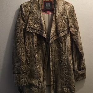 Vince Camuto jacket, Size M, reptile print